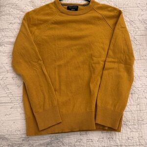 100% EXTRA FINE ITALIAN MERINO WOOL Banana Republic Sweater